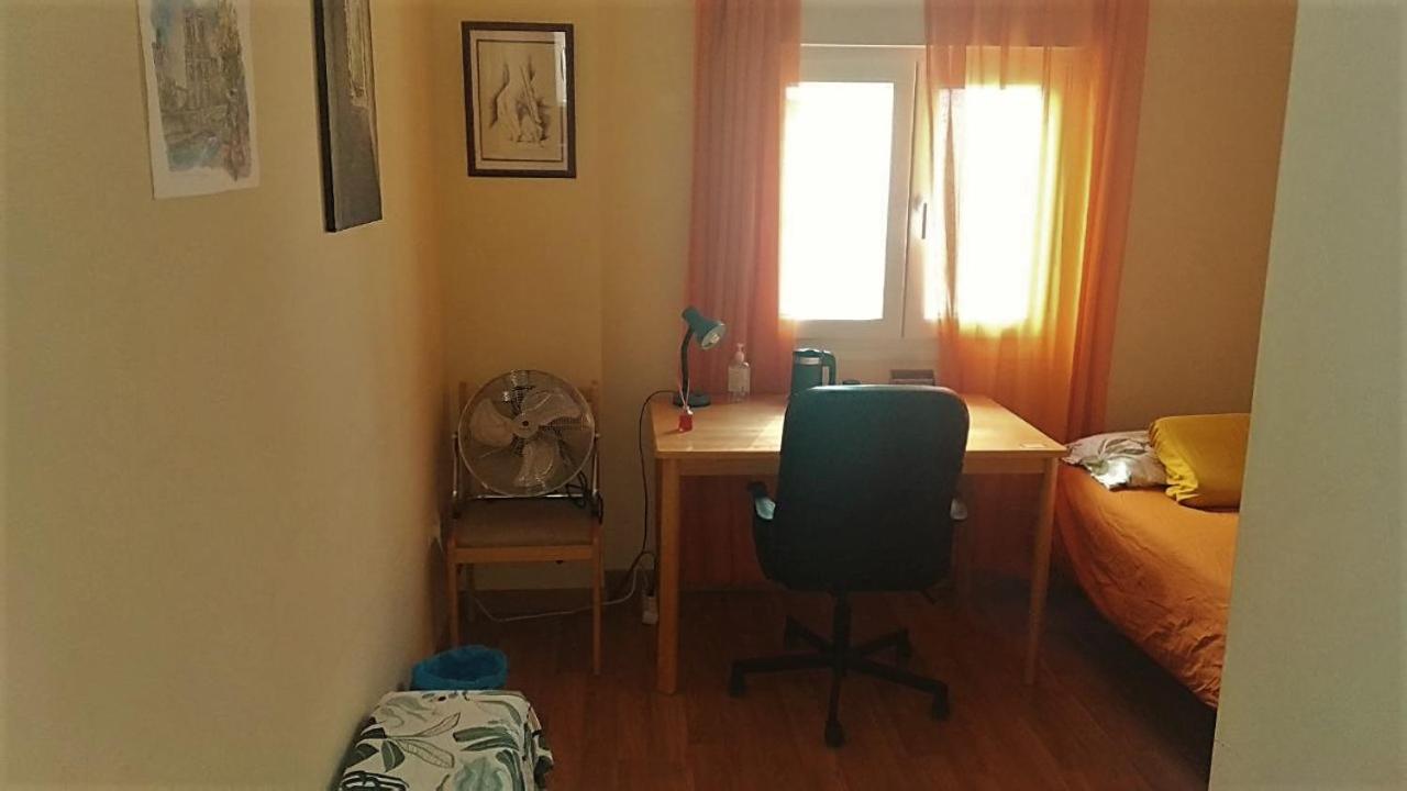 4 Estaciones Bnb Siviglia Esterno foto